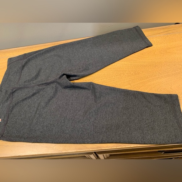 Zella Womens Capri Workout Pants, Size Medium - Picture 3 of 10